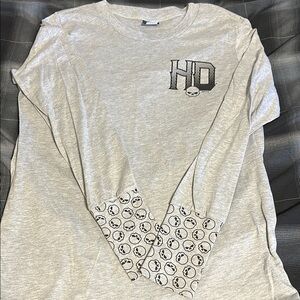 Gray Long Sleeve Shirt with Skull Design